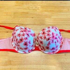 Pink floral bra by Cacique in size 42C